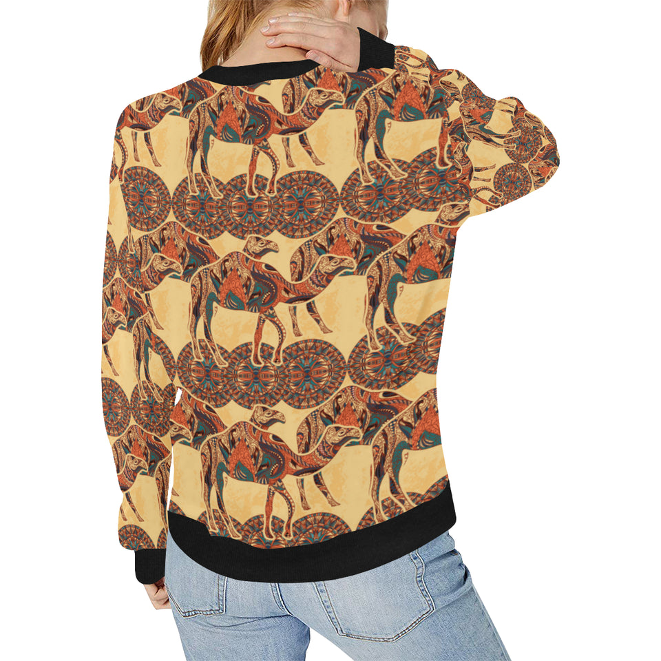 Camel polynesian tribal design pattern Women's Crew Neck Sweatshirt