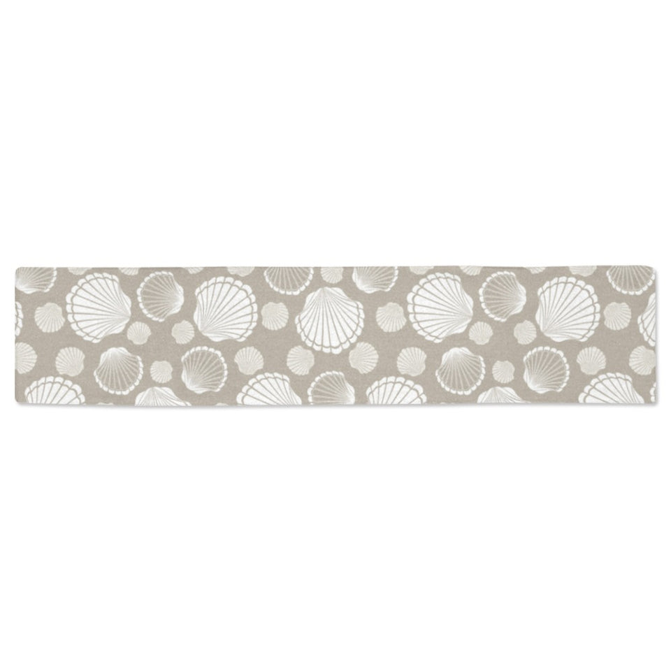Scallop shell pattern Table Runner