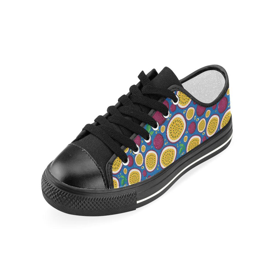 Passion fruit blue background Kids' Boys' Girls' Low Top Canvas Shoes Black