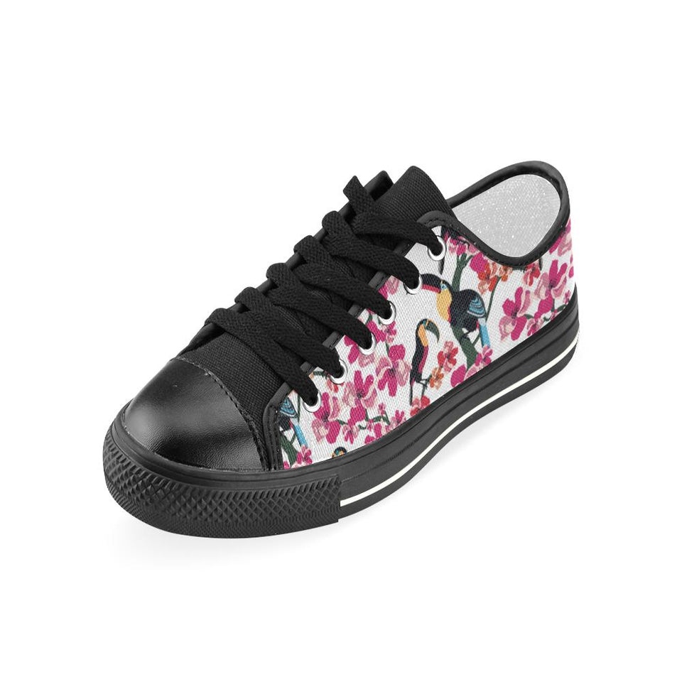 Toucan flower design pattern Kids' Boys' Girls' Low Top Canvas Shoes Black