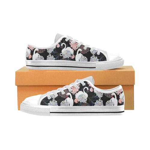 white swan blooming flower pattern Men's Low Top Shoes White