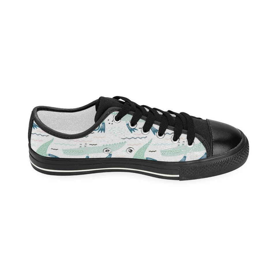 Crocodile diver pattern Kids' Boys' Girls' Low Top Canvas Shoes Black