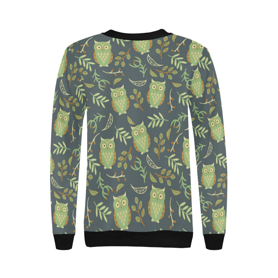 Cute owls leaves pattern Women's Crew Neck Sweatshirt