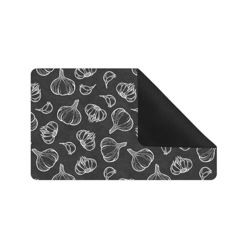 Garlic pattern black background Doormat