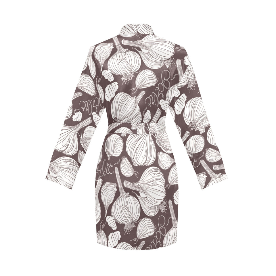 Garlic bulb dark background Women's Long Sleeve Belted Night Robe