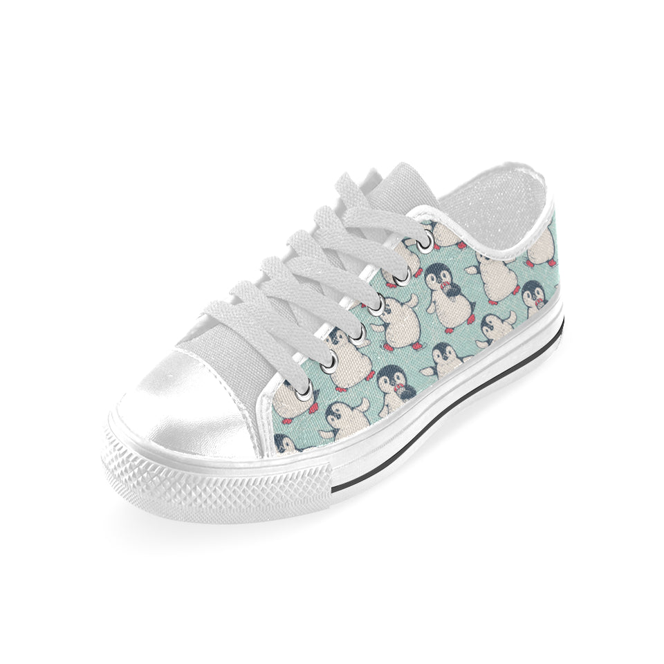 Cute Penguin pattern Men's Low Top Shoes White