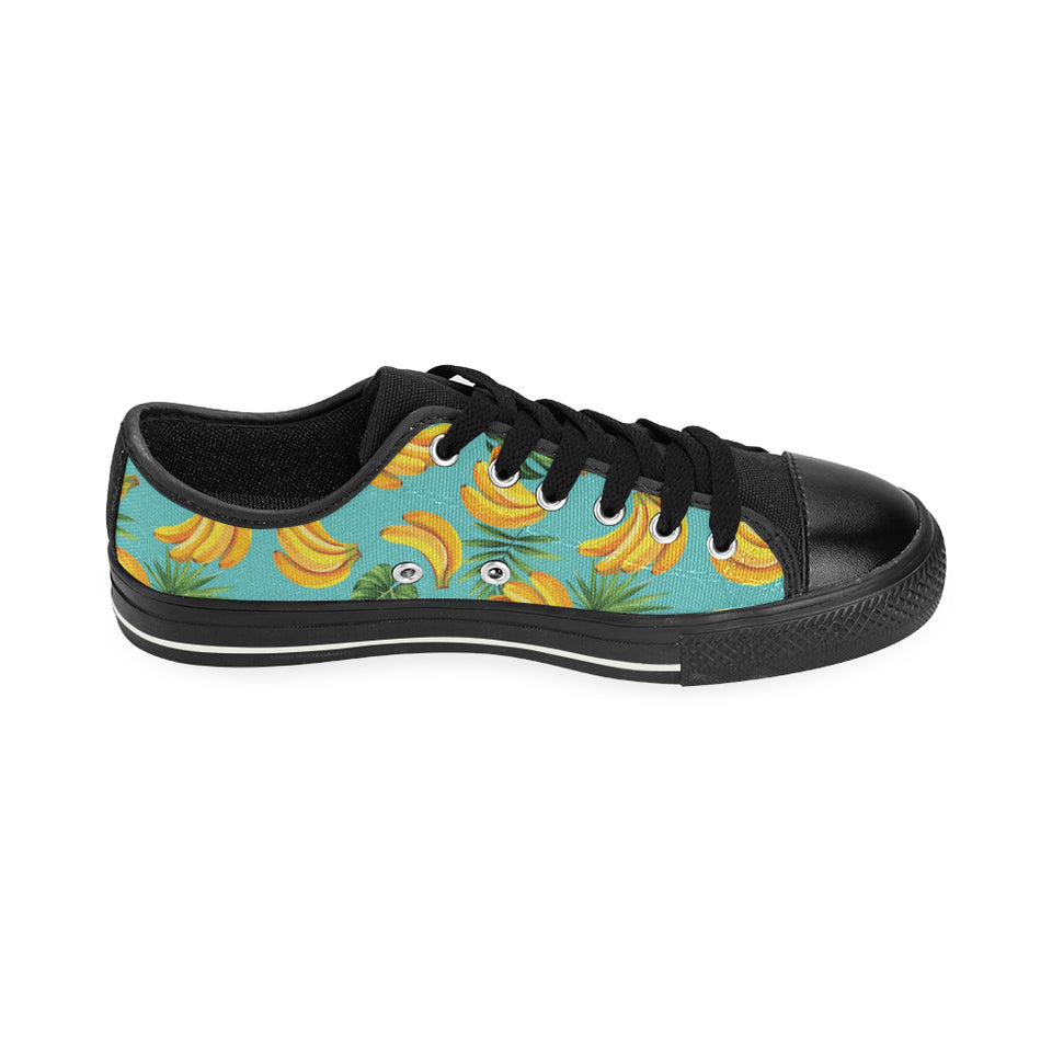 Banana Palm Leaves pattern background Men's Low Top Canvas Shoes Black