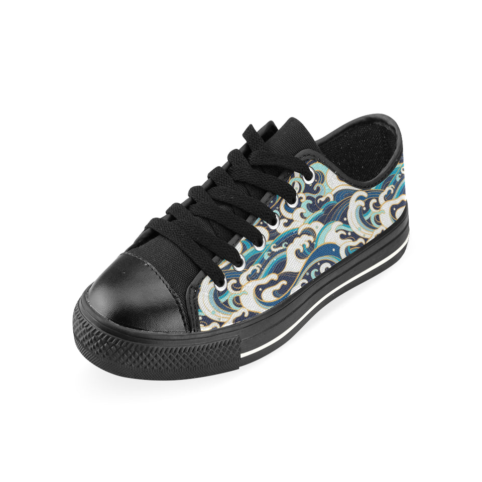 Japanese wave pattern Men's Low Top Canvas Shoes Black
