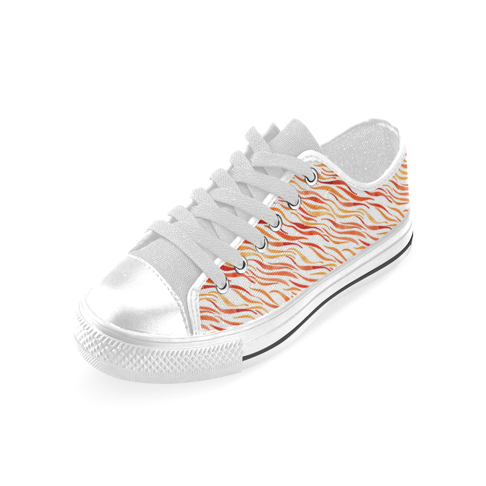 Fire flame watercolor pattern Men's Low Top Shoes White