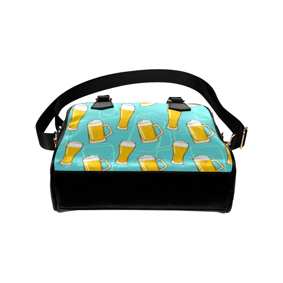 Beer pattern green background Shoulder Handbag