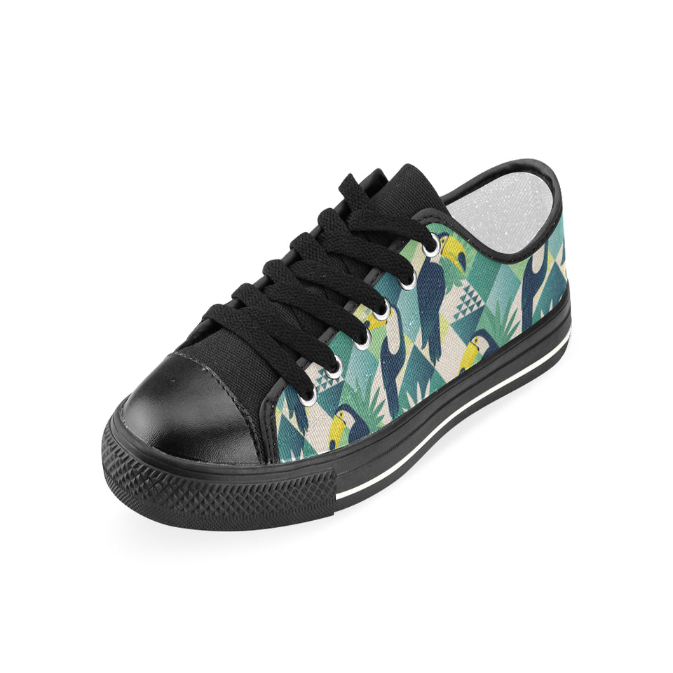 Toucan tropical leaves design pattern Women's Low Top Canvas Shoes Black