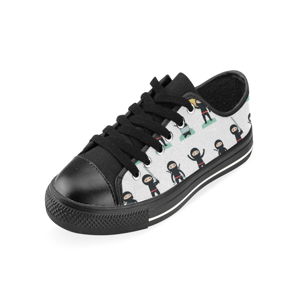 Cute ninja katana sword pattern Men's Low Top Canvas Shoes Black