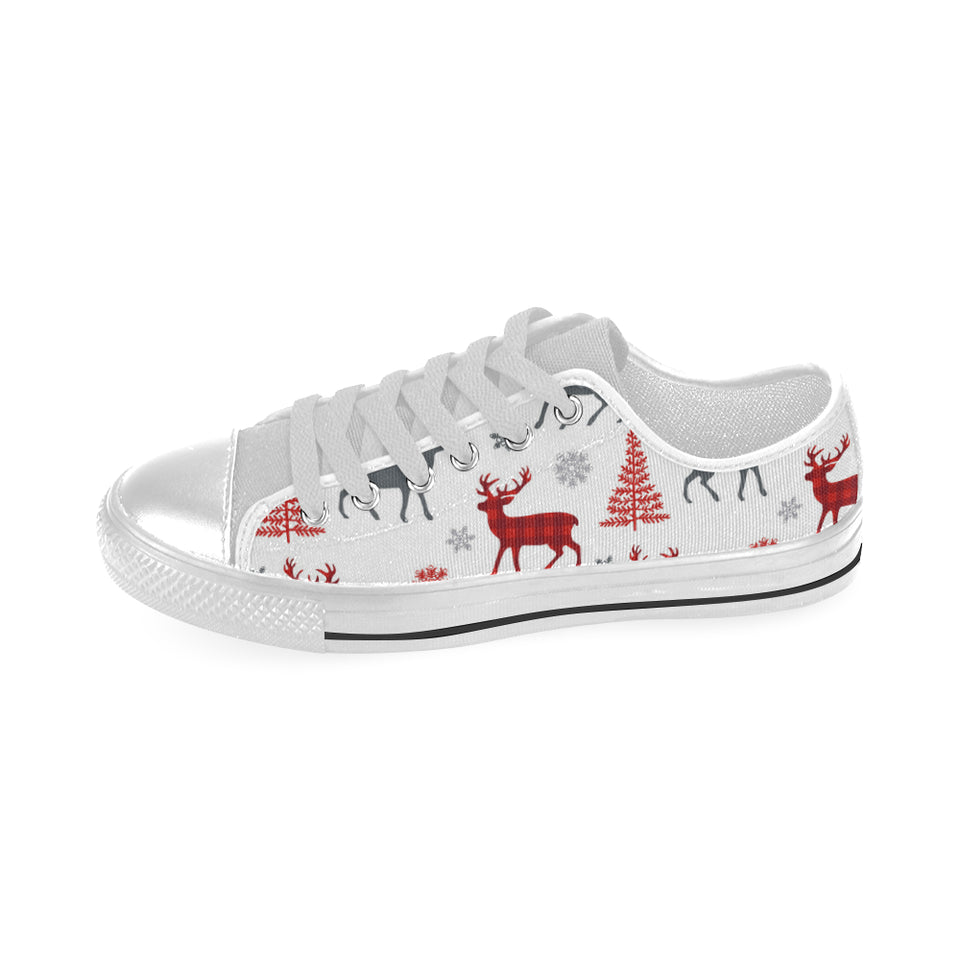 Deer tree snowflakes chrismas pattern Men's Low Top Canvas Shoes White