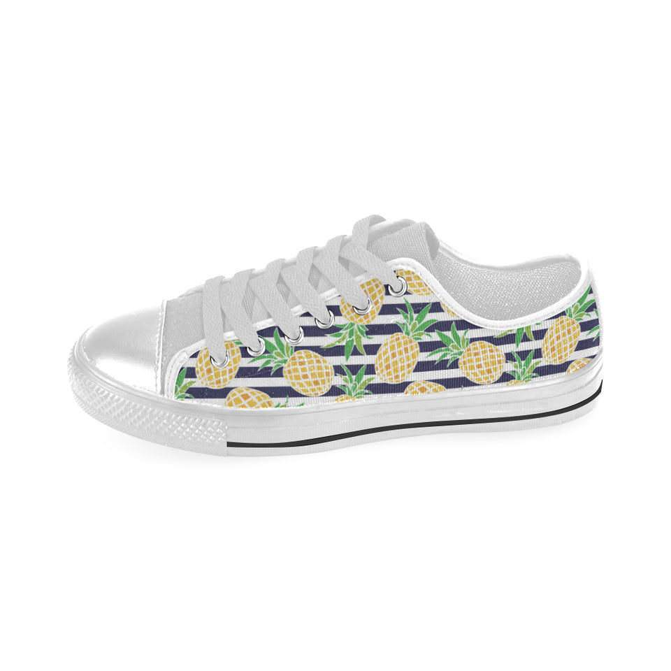 Pineapples pattern striped background Men's Low Top Shoes White