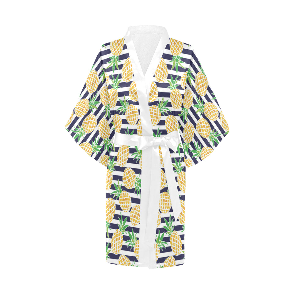 Pineapples pattern striped background Women's Short Kimono Robe