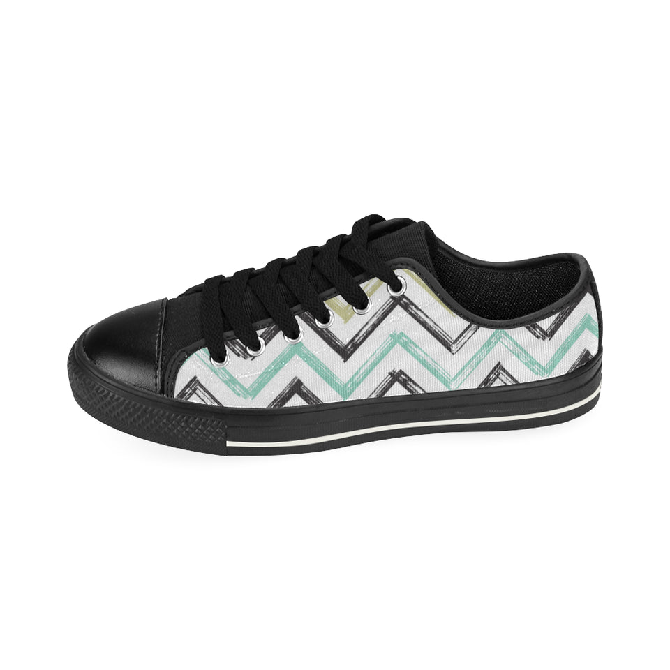 zigzag  chevron paint pattern Men's Low Top Canvas Shoes Black