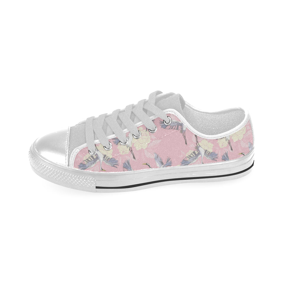 Japanese crane rose pattern Men's Low Top Canvas Shoes White