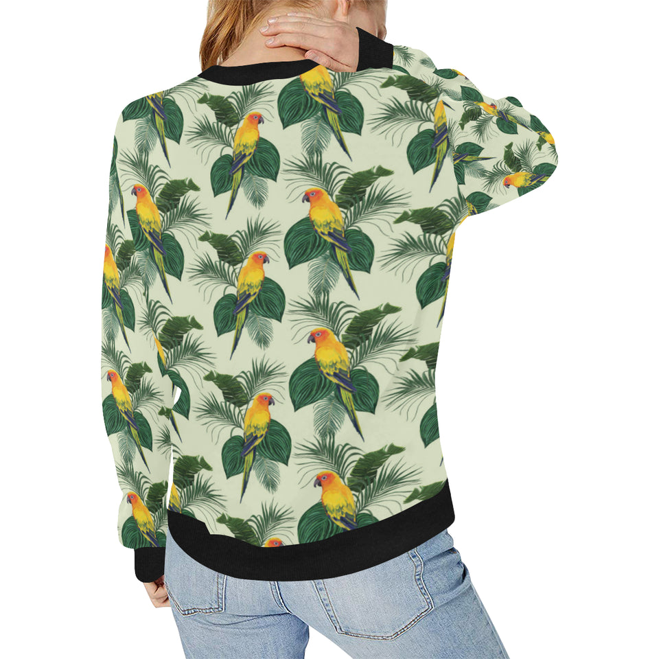 Beautiful parrot palm leaves pattern Women's Crew Neck Sweatshirt