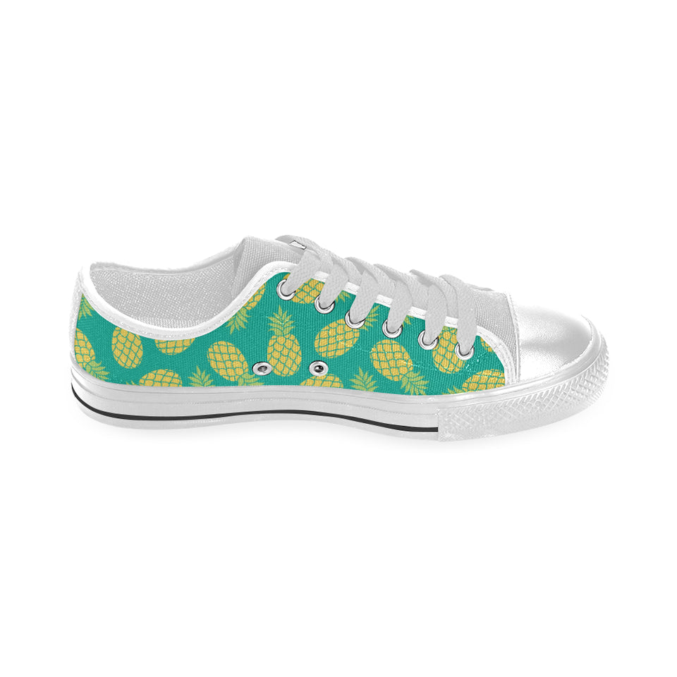 Pineapples pattern green background Men's Low Top Shoes White
