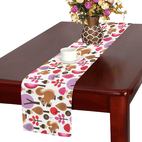 Squirrel Pattern Print Design 02 Table Runner