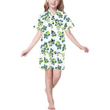 blueberry white background Kids' Boys' Girls' V-Neck Short Pajama Set