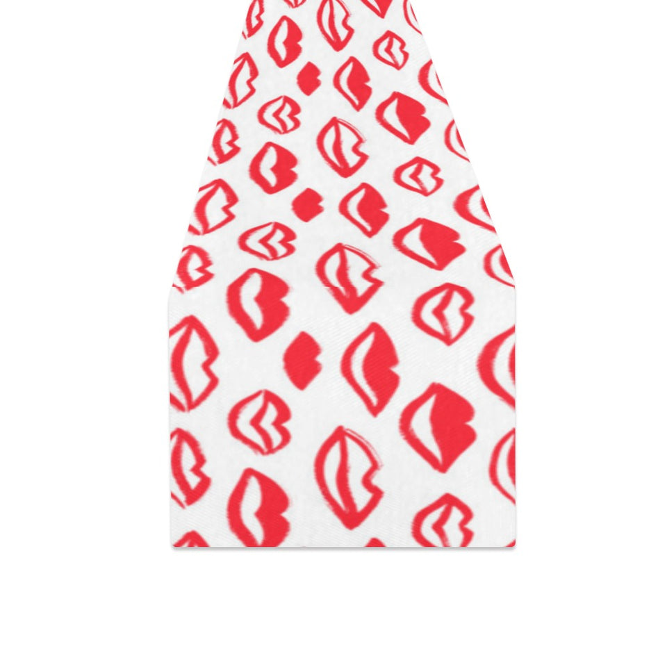 Lips Pattern Print Design 05 Table Runner