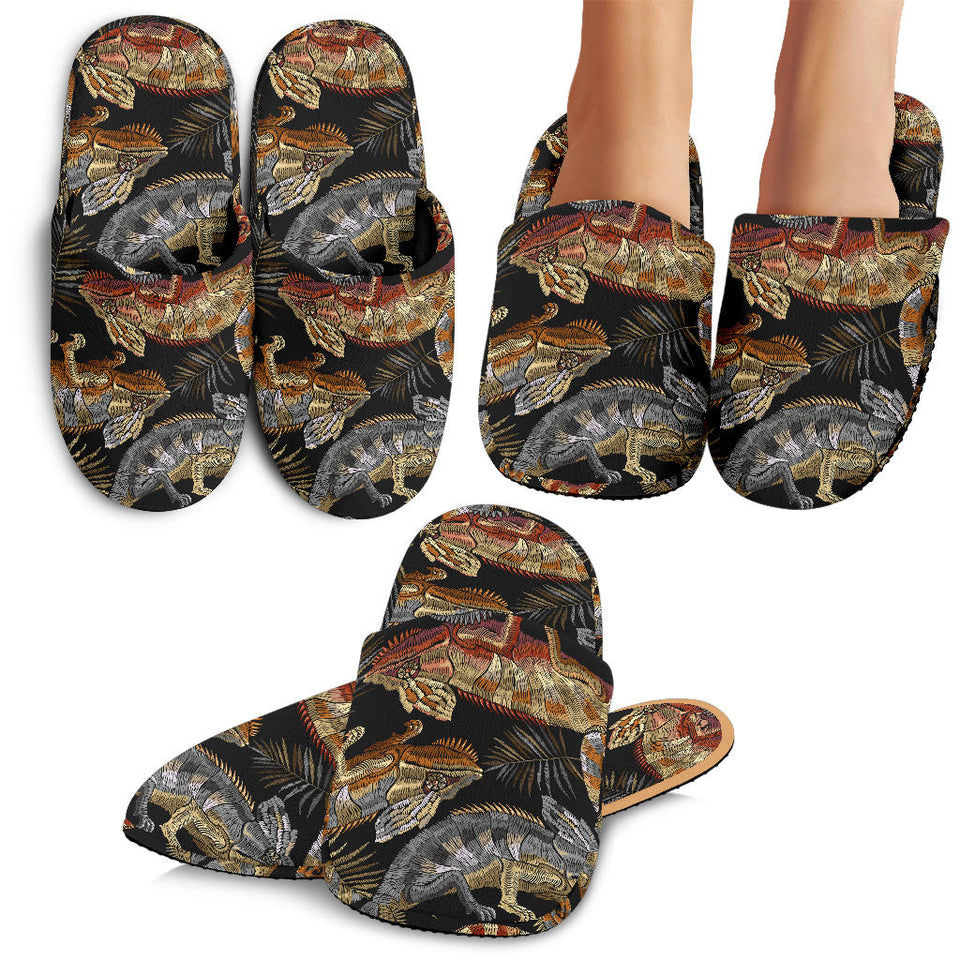 Chameleon Lizard Tropical Leaves Palm Tree Slippers