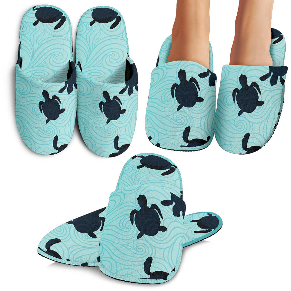 Sea Turtle With Blue Ocean Backgroud Slippers