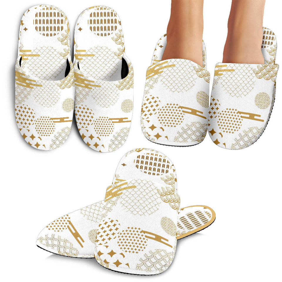 Beautiful Gold Japanese Pattern Slippers