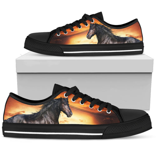Horse Black Women'S Low Top Shoe