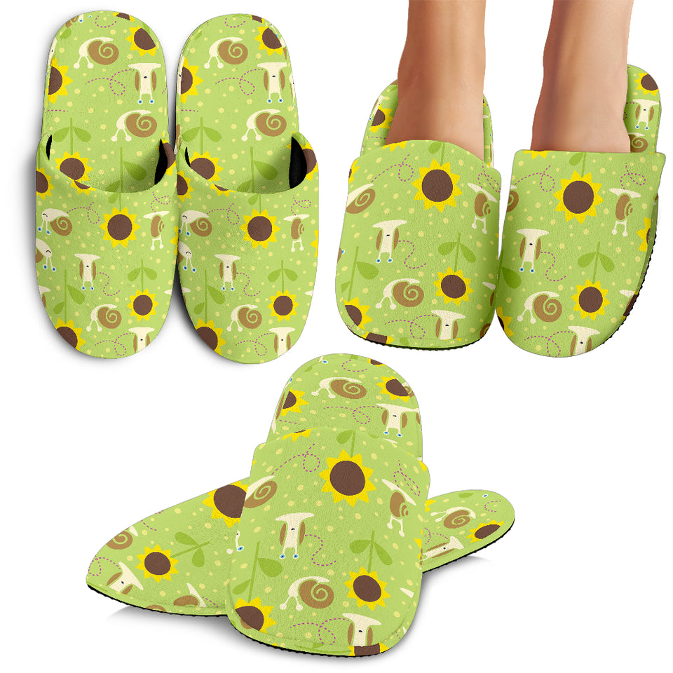 Snail Pattern Print Design 01 Slippers