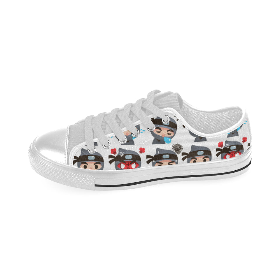 Cute ninja design pattern Men's Low Top Canvas Shoes White