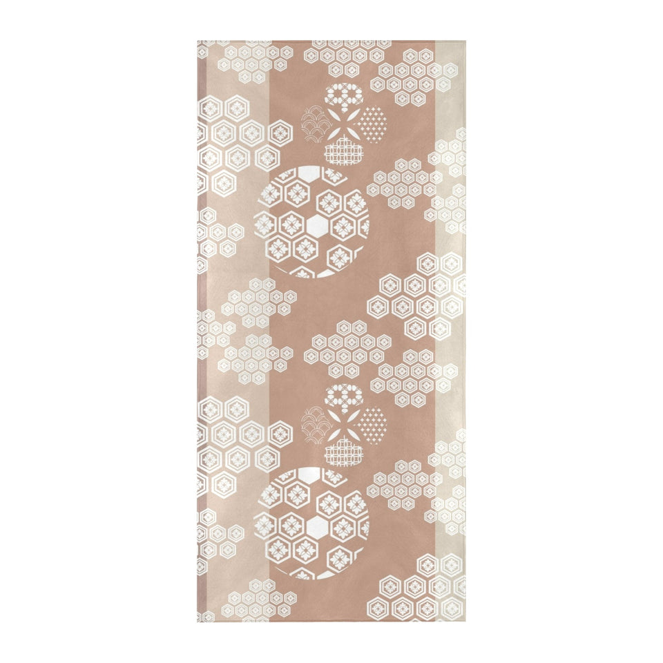 Beautiful hexagon japanese pattern Beach Towel