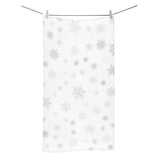 Snowflake pattern white background Bath Towel