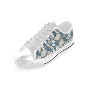 Sea turtle Polynesian Tribal design pattern Men's Low Top Shoes White