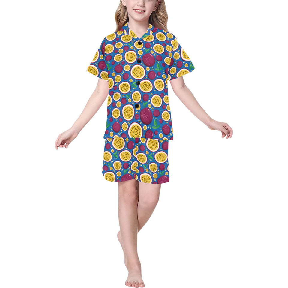 Passion fruit blue background Kids' Boys' Girls' V-Neck Short Pajama Set