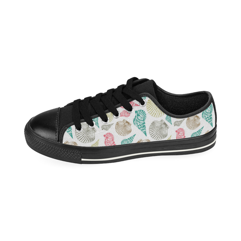 Colorful shell pattern Men's Low Top Canvas Shoes Black