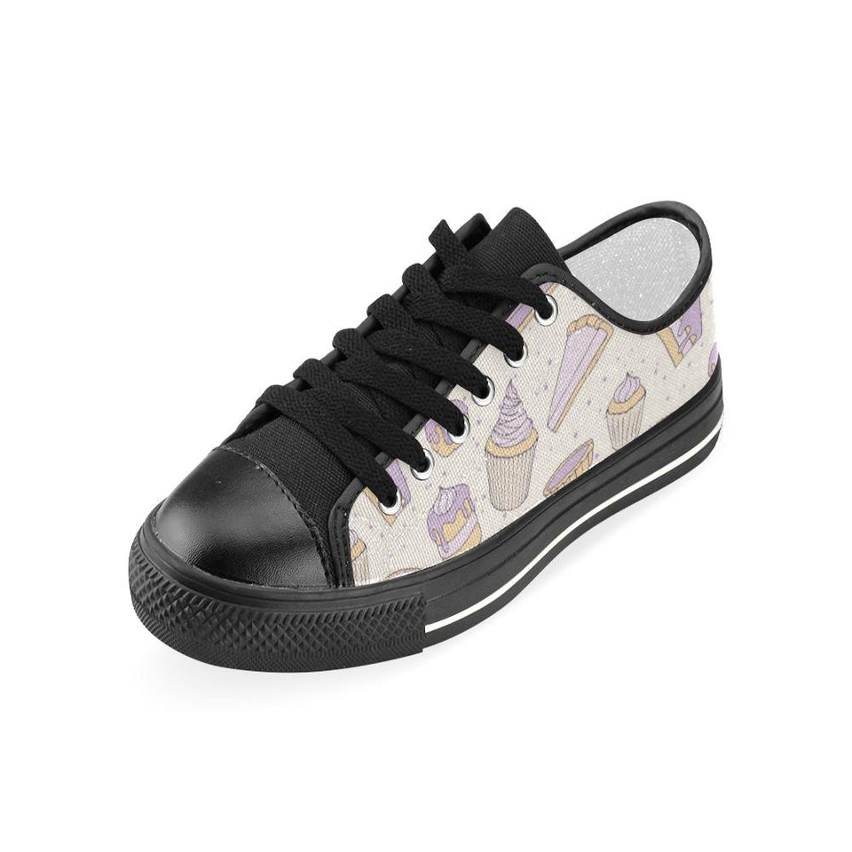 Cakes pies tarts muffins and eclairs purple bluebe Kids' Boys' Girls' Low Top Canvas Shoes Black