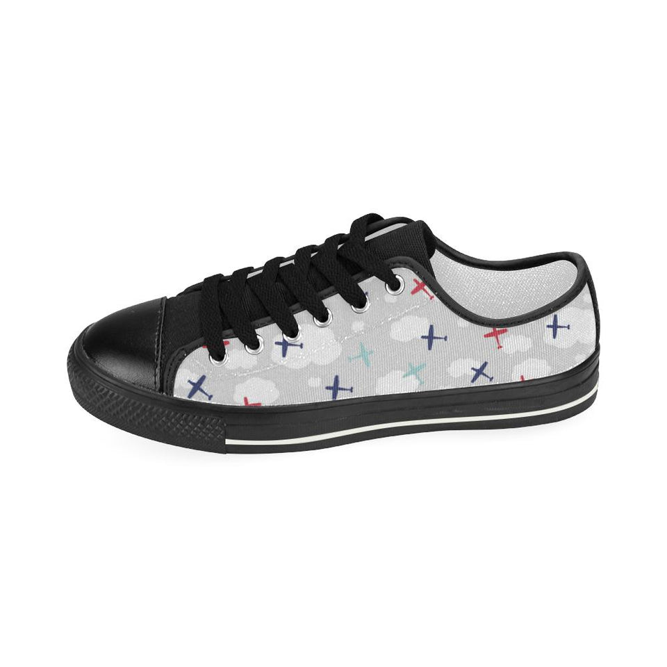 Airplane cloud grey background Kids' Boys' Girls' Low Top Canvas Shoes Black