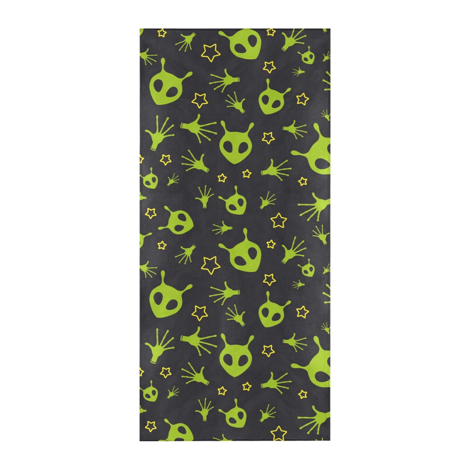 Alien Pattern Print Design 02 Beach Towel