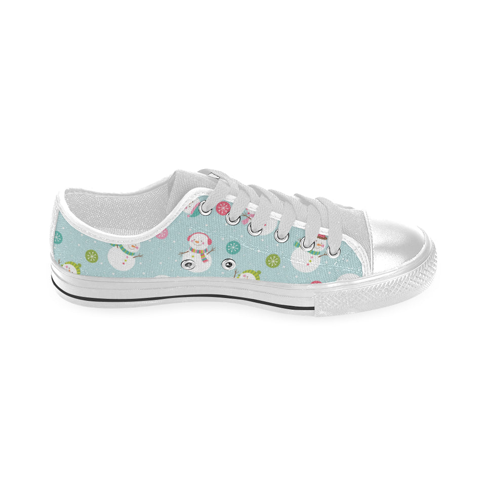 Cute snowman snowflake pattern Men's Low Top Shoes White