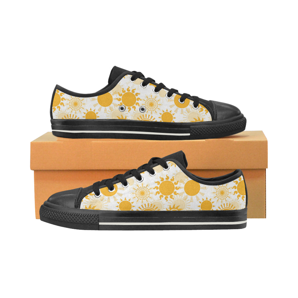 Sun design pattern Women's Low Top Canvas Shoes Black