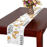 Cute beagle dog pattern background Table Runner