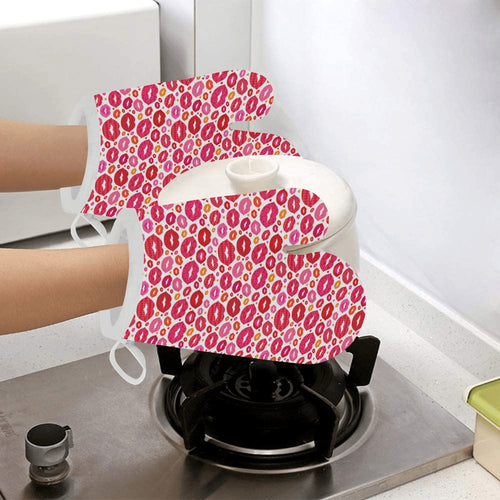 Lips Pattern Print Design 01 Heat Resistant Oven Mitts