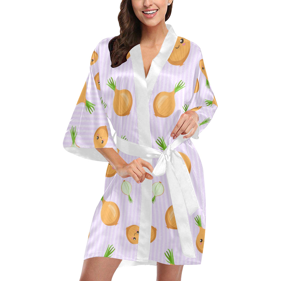 cute onions smiling faces purple background Women's Short Kimono Robe