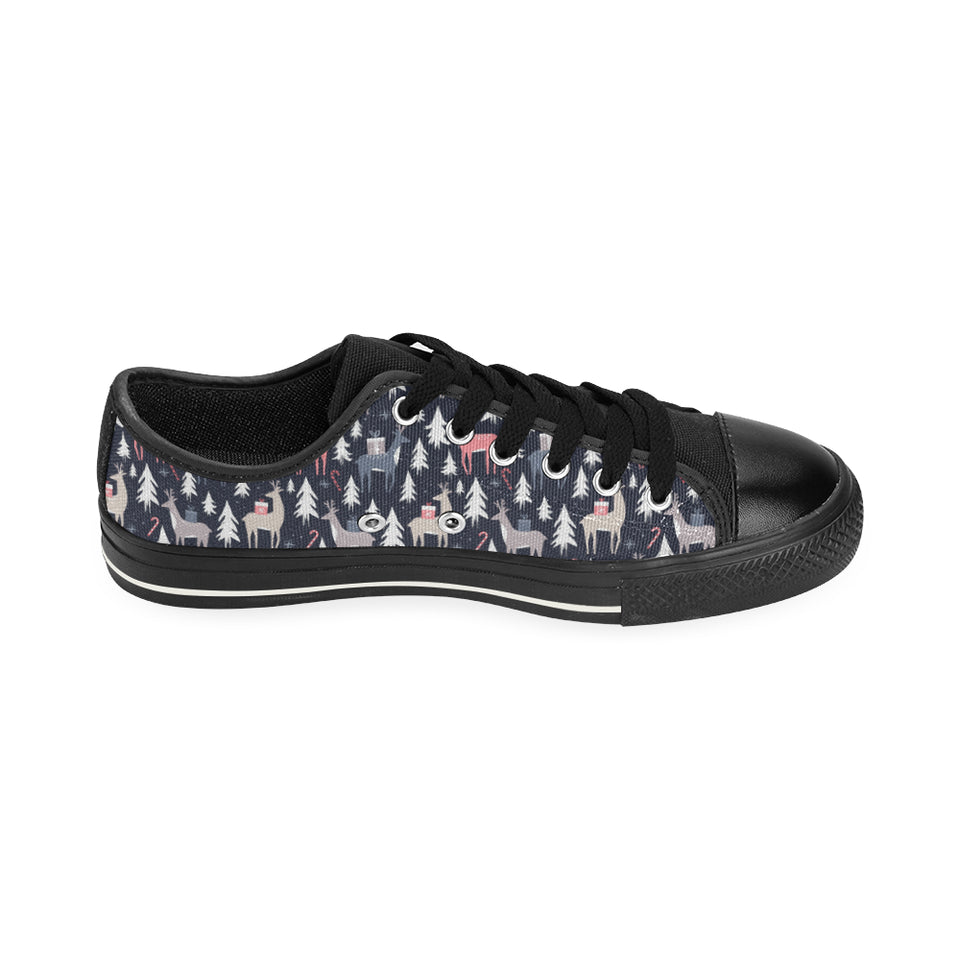 Deers Winter Christmas pattern Men's Low Top Canvas Shoes Black