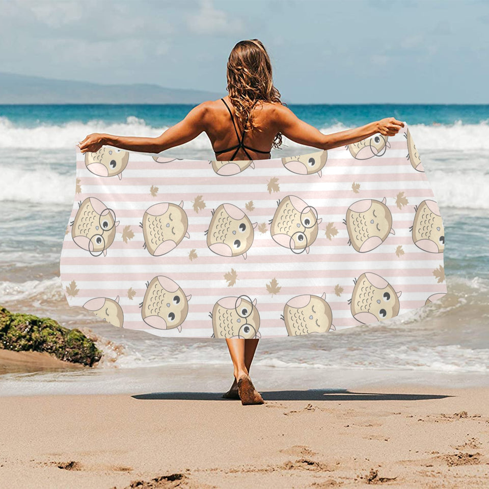 cute owl leaf Beach Towel