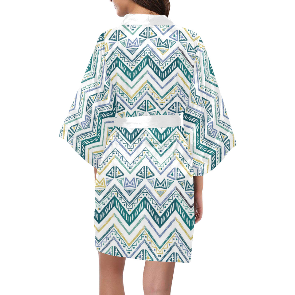 zigzag  chevron paint design pattern Women's Short Kimono Robe