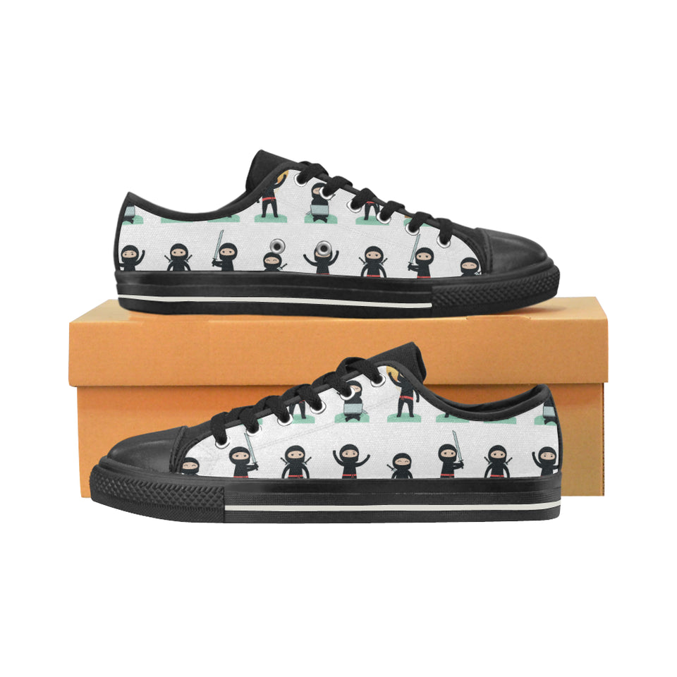 Cute ninja katana sword pattern Men's Low Top Canvas Shoes Black