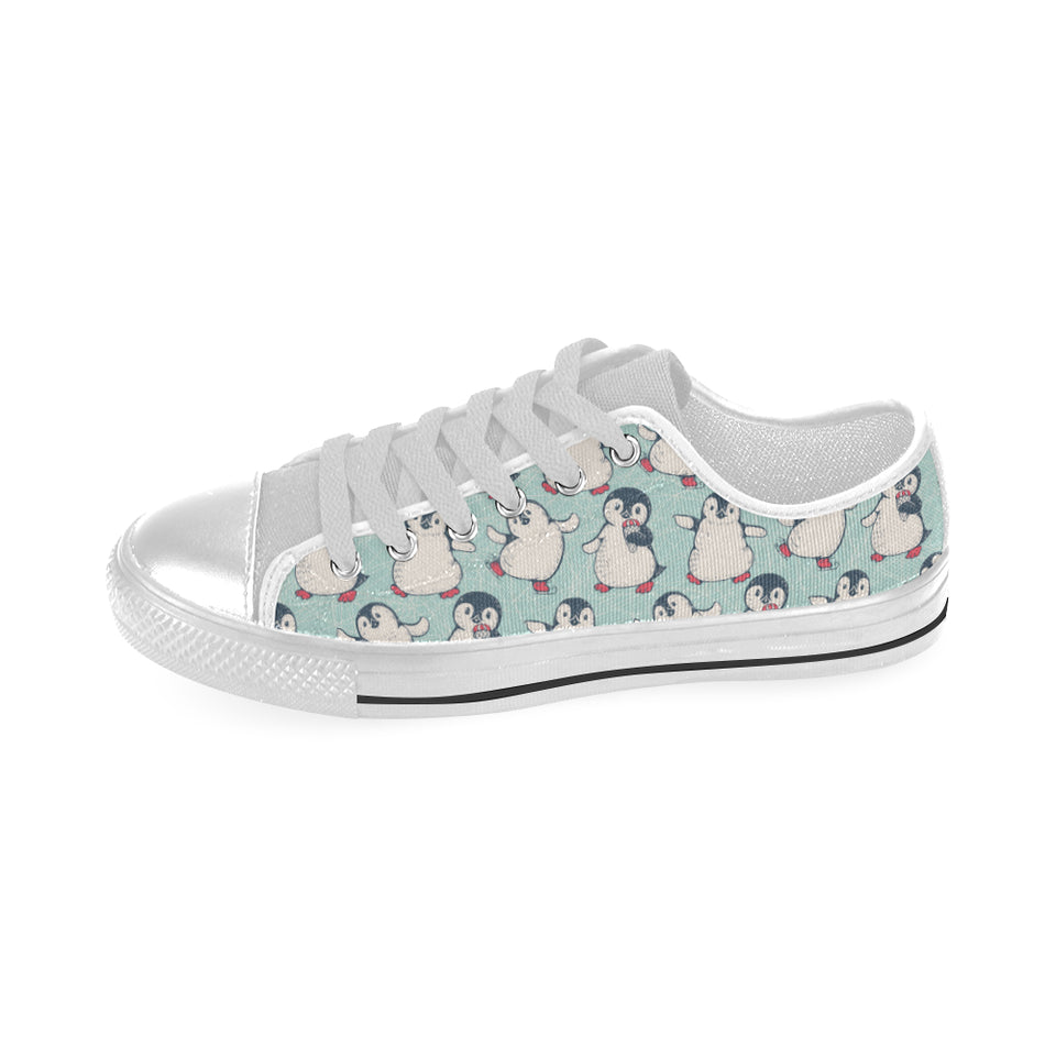 Cute Penguin pattern Men's Low Top Shoes White